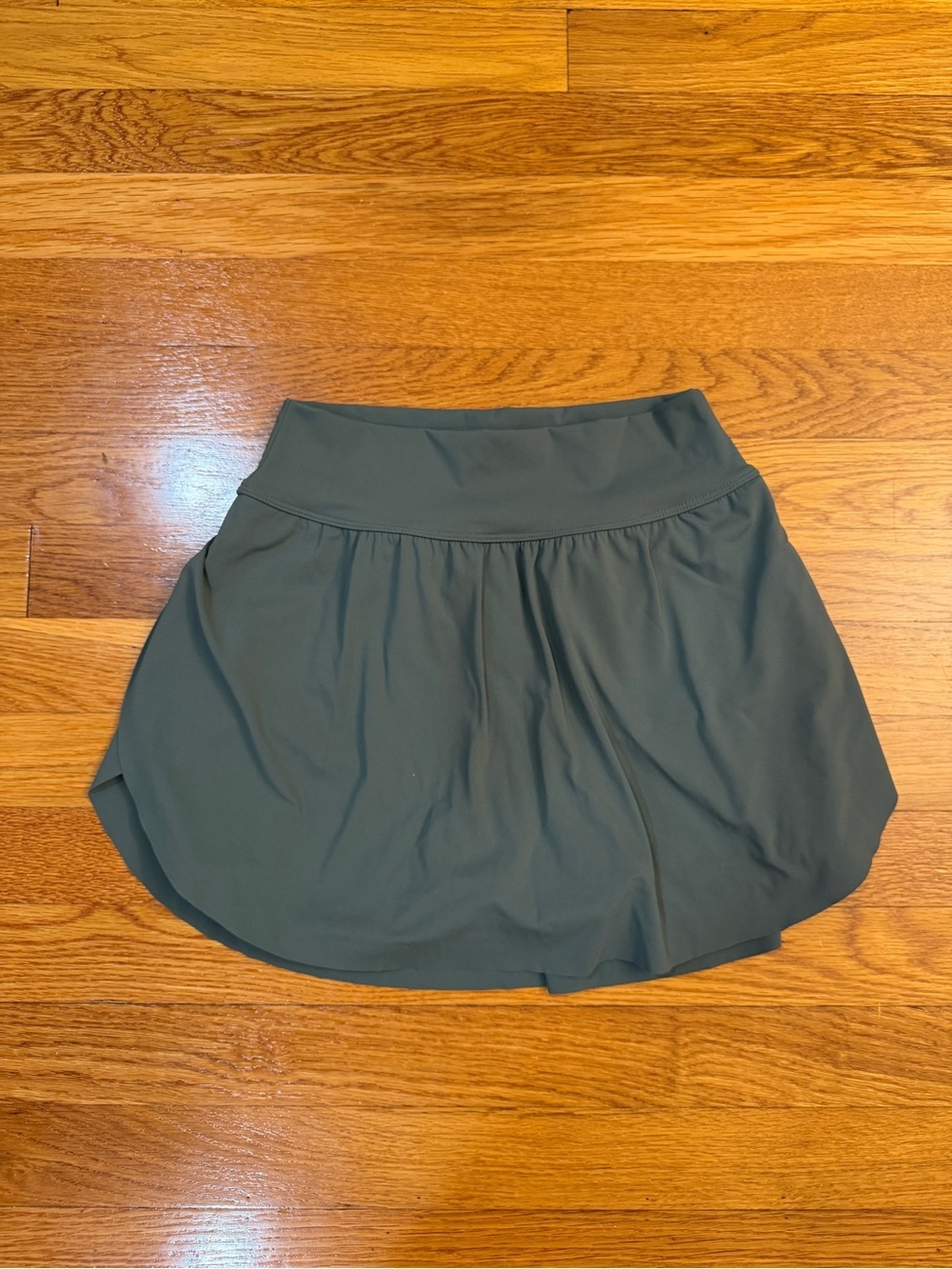CRZ Yoga A-Line Side Slit Skort in Sage Green - Size Est. XS